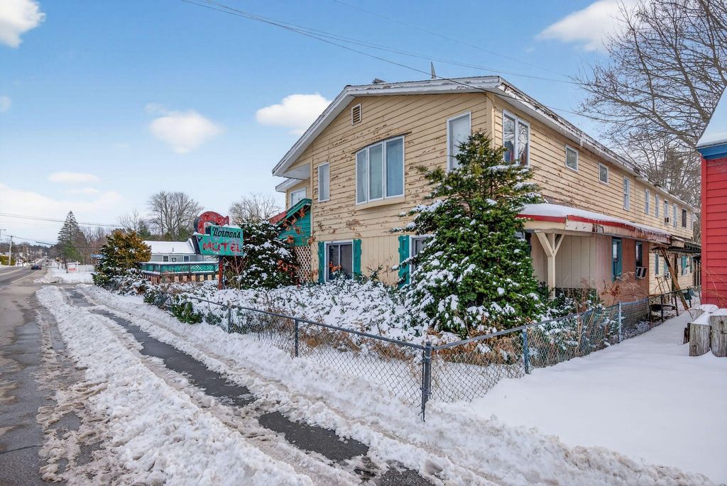 Photo of 205 Saco Avenue, Old Orchard Beach, ME 04064 (MLS # 1646231)