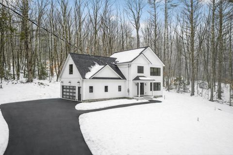 Photo of 1595 U.S. 1 Route, Freeport, ME 04032 (MLS # 1649610)