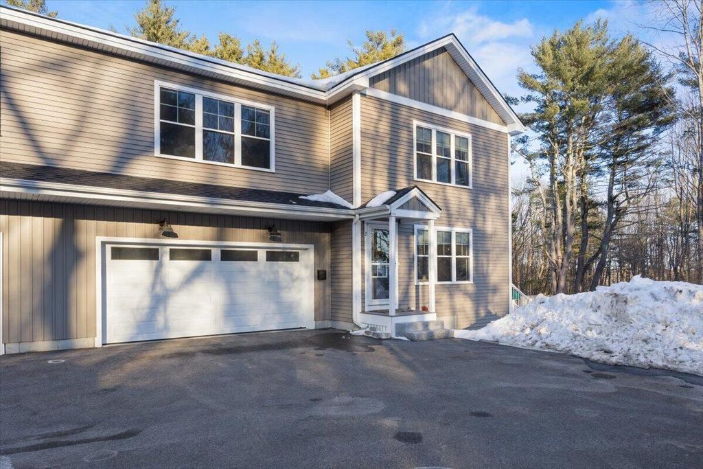 Photo of 124 Brook Road #2, Falmouth, ME 04105 (MLS # 1655468)