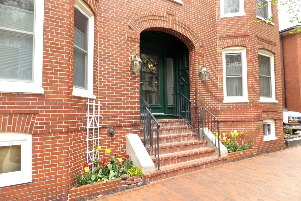 Photo of 65 Sherman Street #9, Portland, ME 04101 (MLS # 1650365)