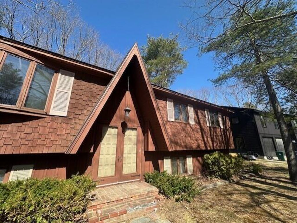 Photo of 453 Pool Street, Biddeford, ME 04005 (MLS # 1657447)