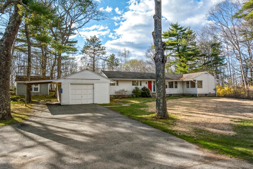 Photo of 447 Wiscasset Road, Boothbay, ME 04537 (MLS # 1661801)