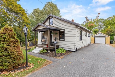 Photo of 268 Pleasant Avenue, South Portland, ME 04106 (MLS # 1641525)