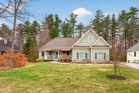 Photo of 27 Town Common, Gorham, ME 04038 (MLS # 1658909)