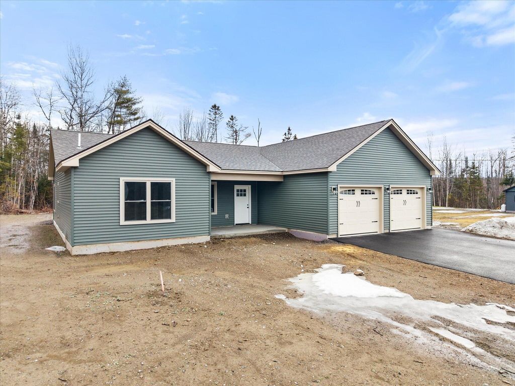 Photo of 678 Streamside Avenue, Hermon, ME 04401 (MLS # 1654093)
