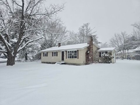 Photo of 29 Hutchinson Drive, Augusta, ME 04330 (MLS # 1658301)