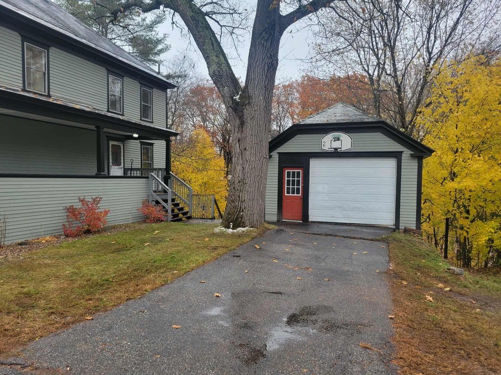 Photo of 48 Pine Street, Paris, ME 04281 (MLS # 1643117)