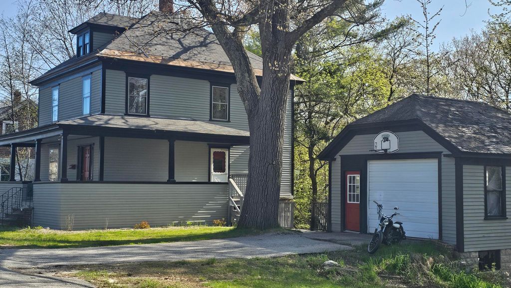 Photo of 48 Pine Street, Paris, ME 04281 (MLS # 1643117)