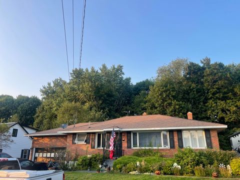 Photo of 6 Victor Terrace, Winslow, ME 04901 (MLS # 1657399)