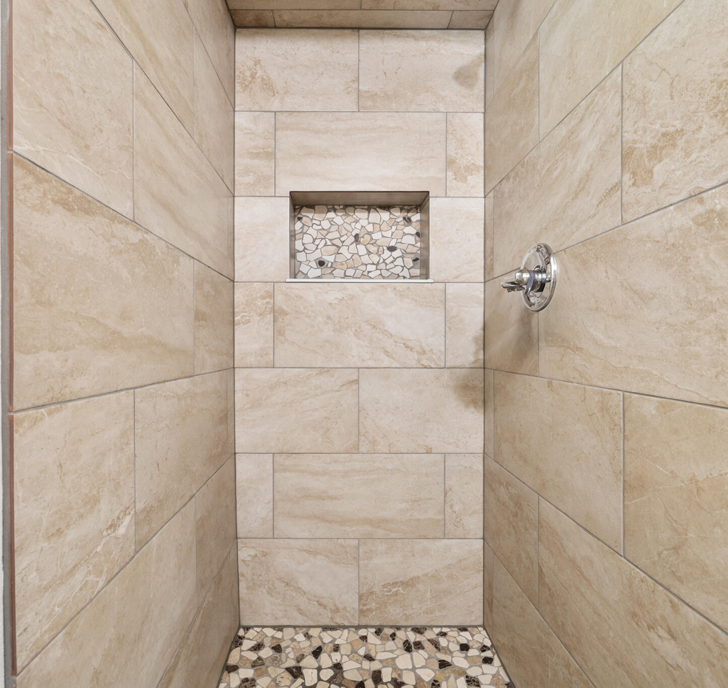 Islesboro, Maine 04848, United States, 5 Bedrooms Bedrooms, ,3 BathroomsBathrooms,Residential,Active,127423