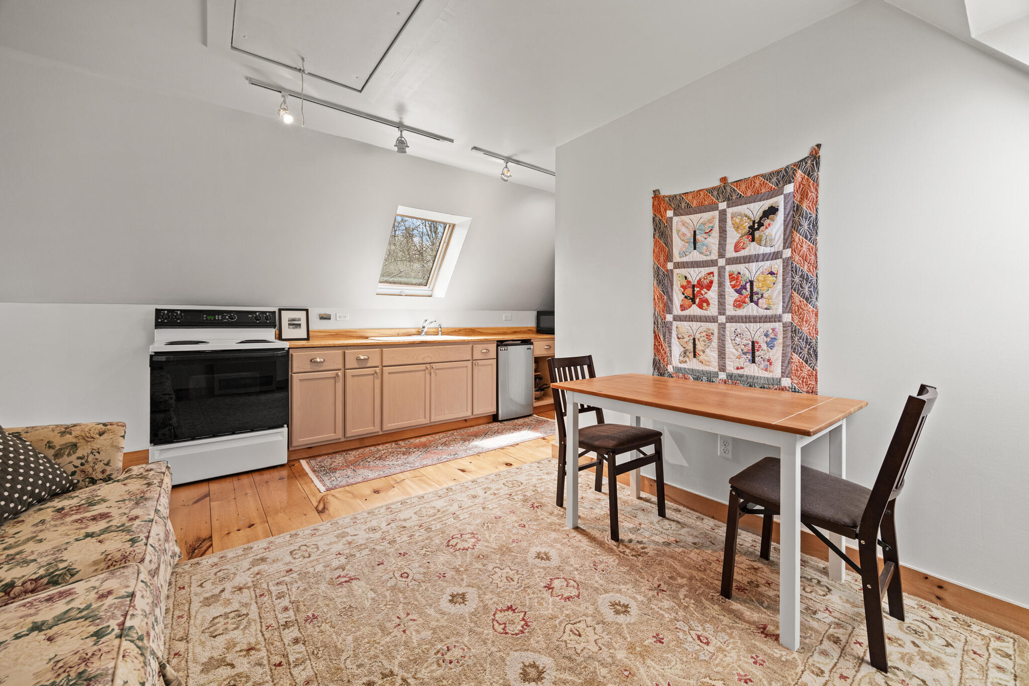 Islesboro, Maine 04848, United States, 5 Bedrooms Bedrooms, ,3 BathroomsBathrooms,Residential,Active,127423