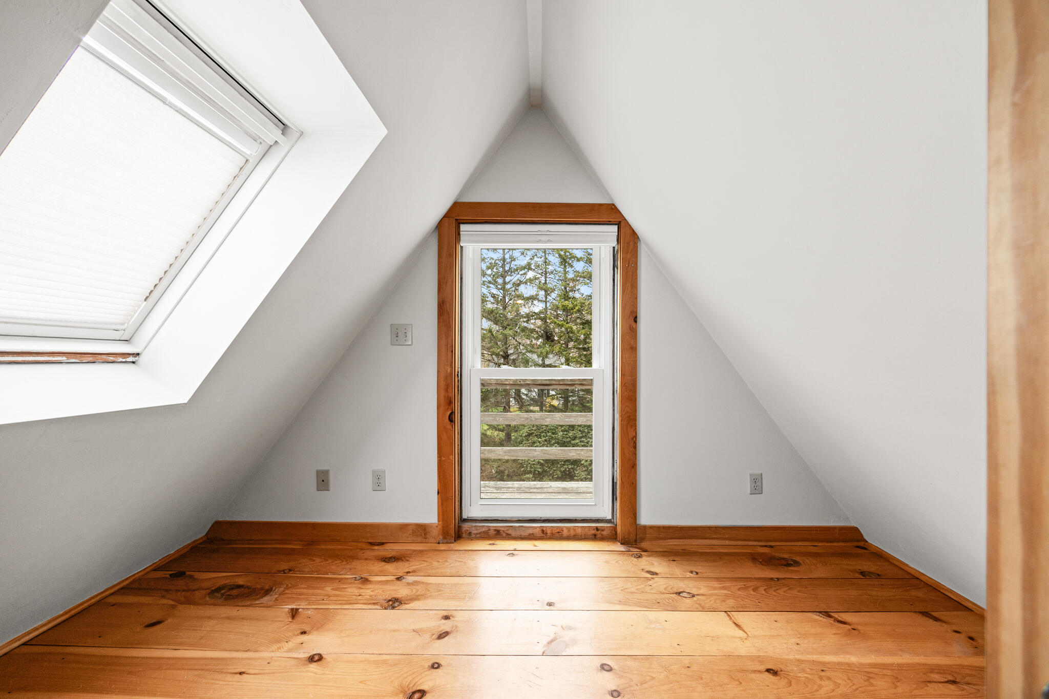 Islesboro, Maine 04848, United States, 5 Bedrooms Bedrooms, ,3 BathroomsBathrooms,Residential,Active,127423