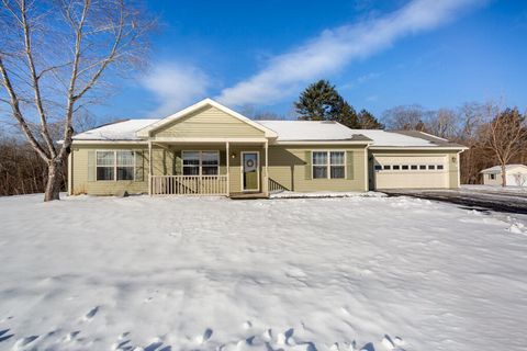 Photo of 19 Fieldstone Drive #19, Oakland, ME 04963 (MLS # 1648887)