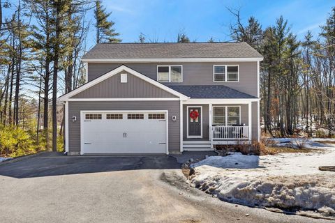 Photo of 37 Kapok Street, Old Orchard Beach, ME 04064 (MLS # 1653945)