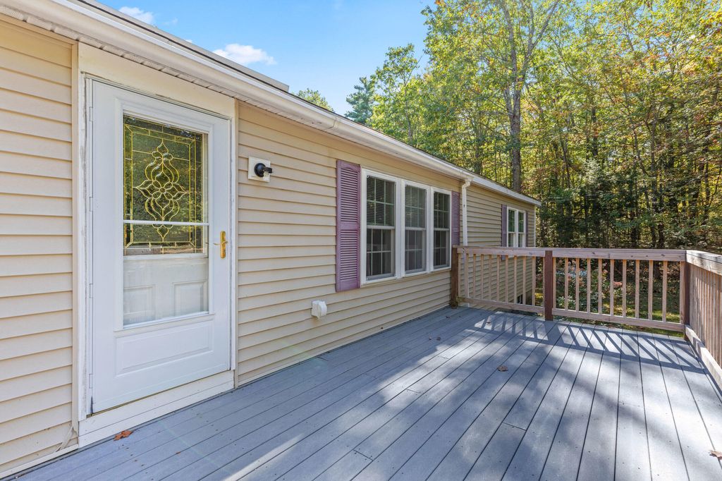 Photo of 11 Brianna Drive, Lebanon, ME 04027 (MLS # 1640329)