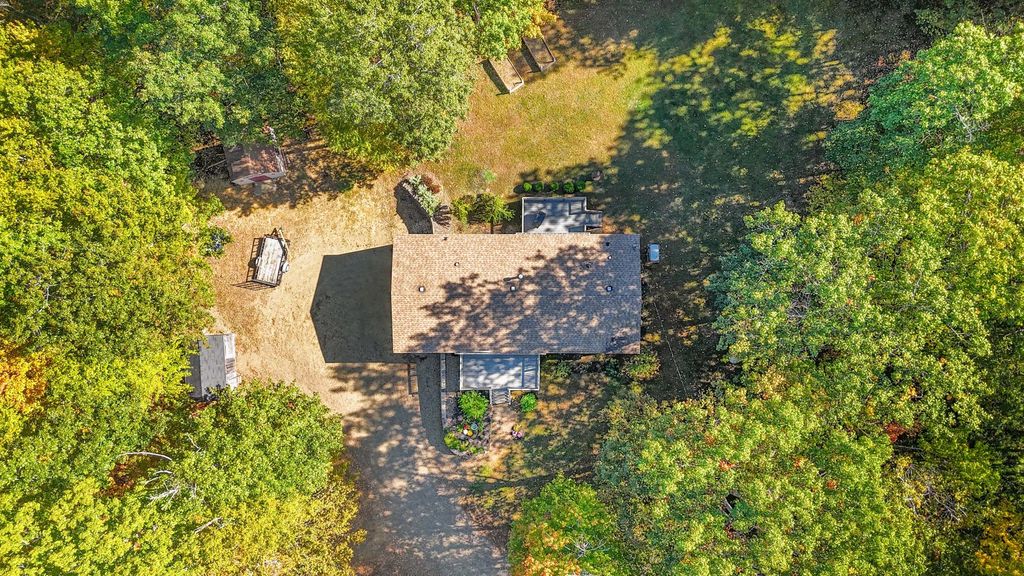 Photo of 11 Brianna Drive, Lebanon, ME 04027 (MLS # 1640329)