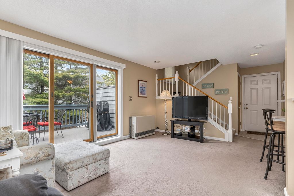 Photo of 146 W Grand Avenue #74, Old Orchard Beach, ME 04064 (MLS # 1657704)