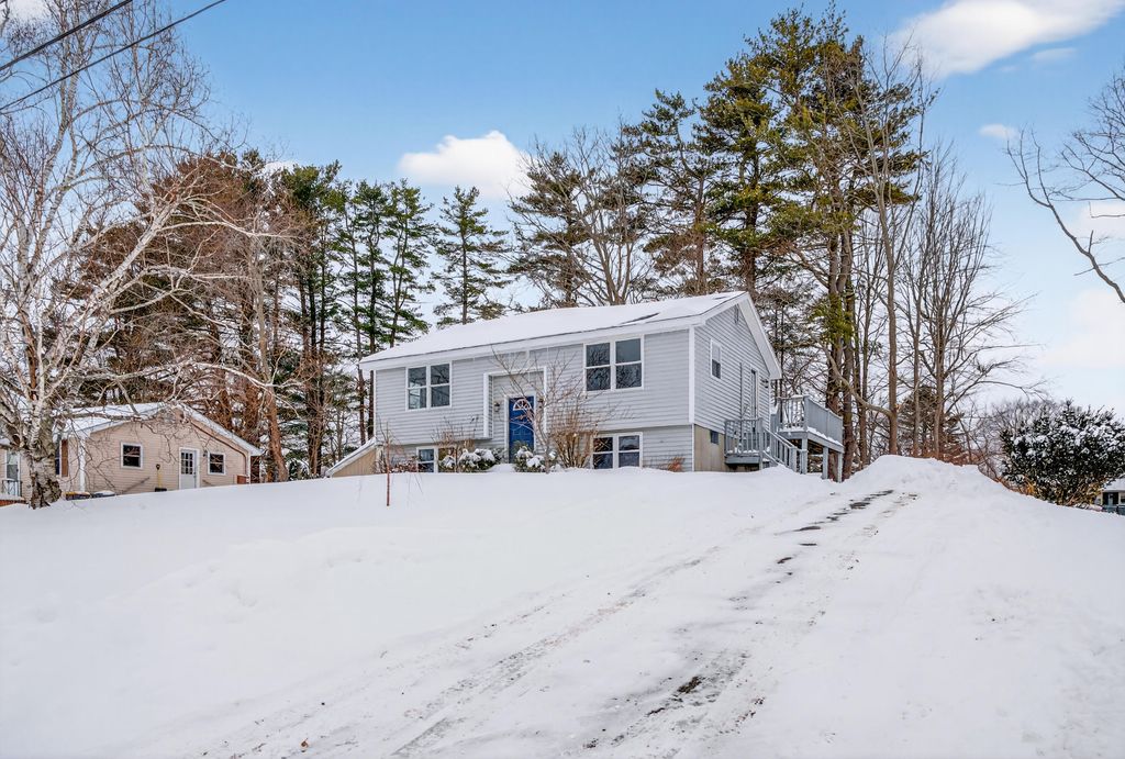 Photo of 14 Phillip Street, Scarborough, ME 04074 (MLS # 1650524)