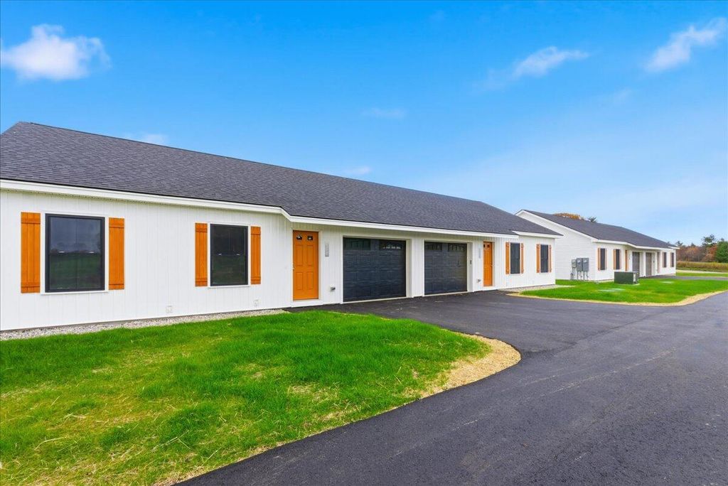 Photo of 3 Freedom Farm Road #3, Auburn, ME 04210 (MLS # 1640012)