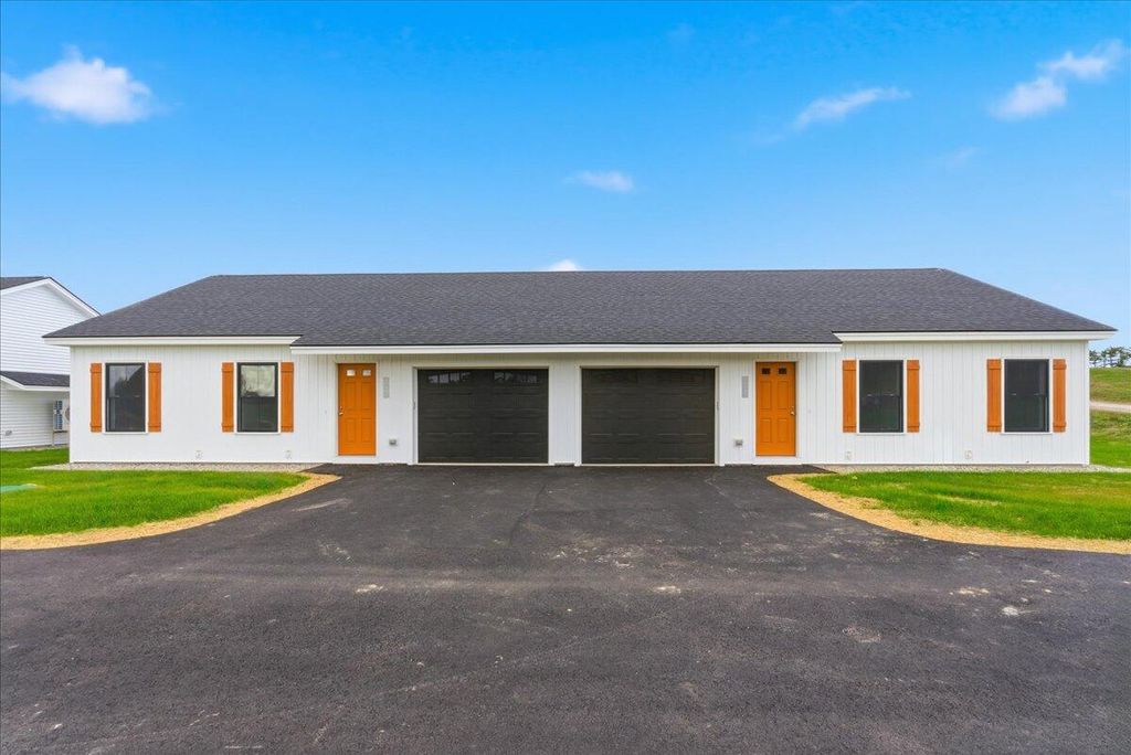 Photo of 3 Freedom Farm Road #3, Auburn, ME 04210 (MLS # 1640012)