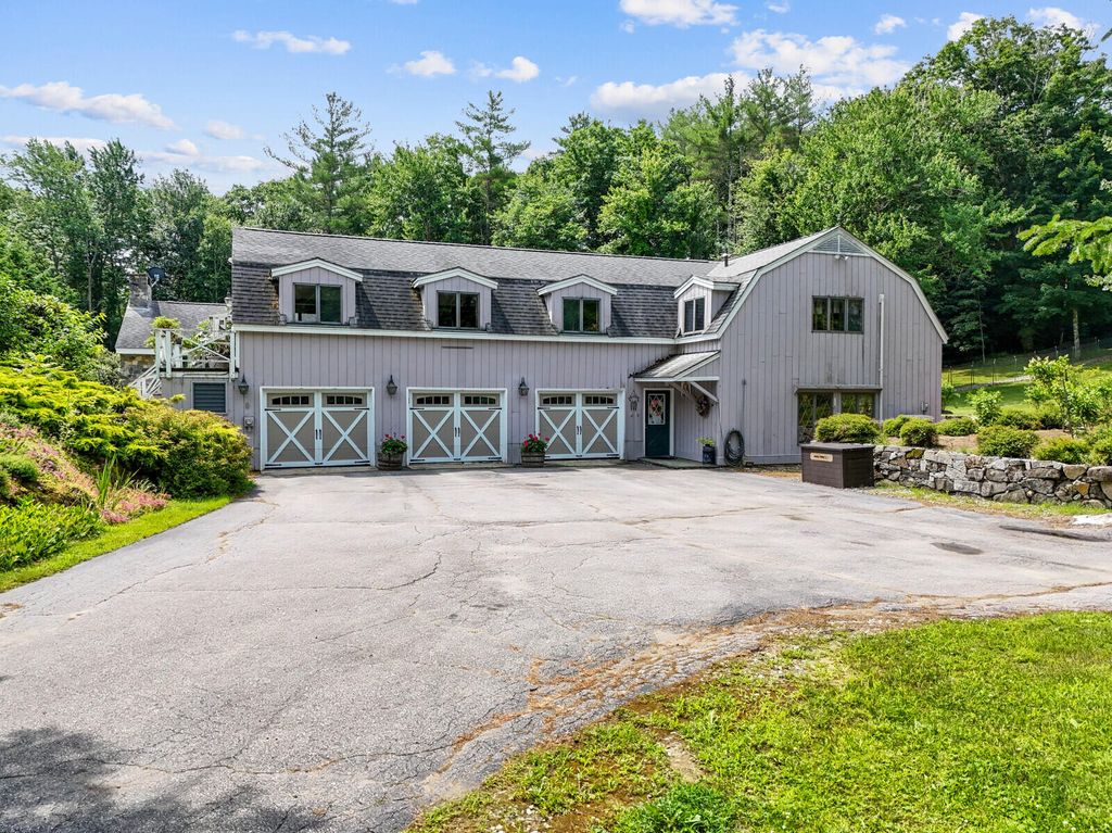 Photo of 16 Davis Point Road, Wayne, ME 04284 (MLS # 1640212)