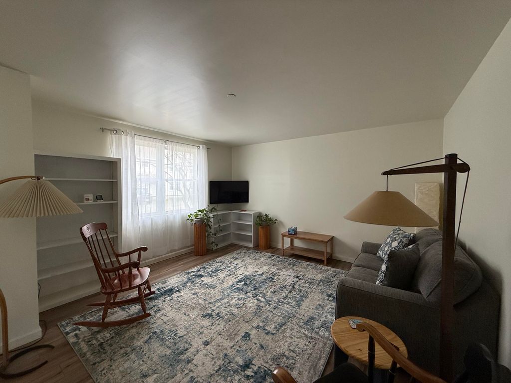 Photo of 15 Forrestal Drive #15, Brunswick, ME 04011 (MLS # 1658282)