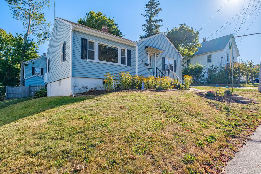 Photo of 24 Spring Street, Bath, ME 04530 (MLS # 1636500)