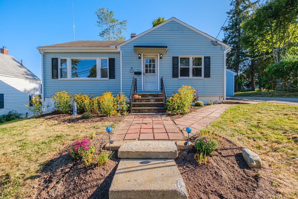 Photo of 24 Spring Street, Bath, ME 04530 (MLS # 1636500)