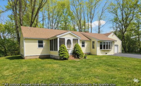 Photo of 18 Littlefield Court, North Berwick, ME 03906 (MLS # 1656514)