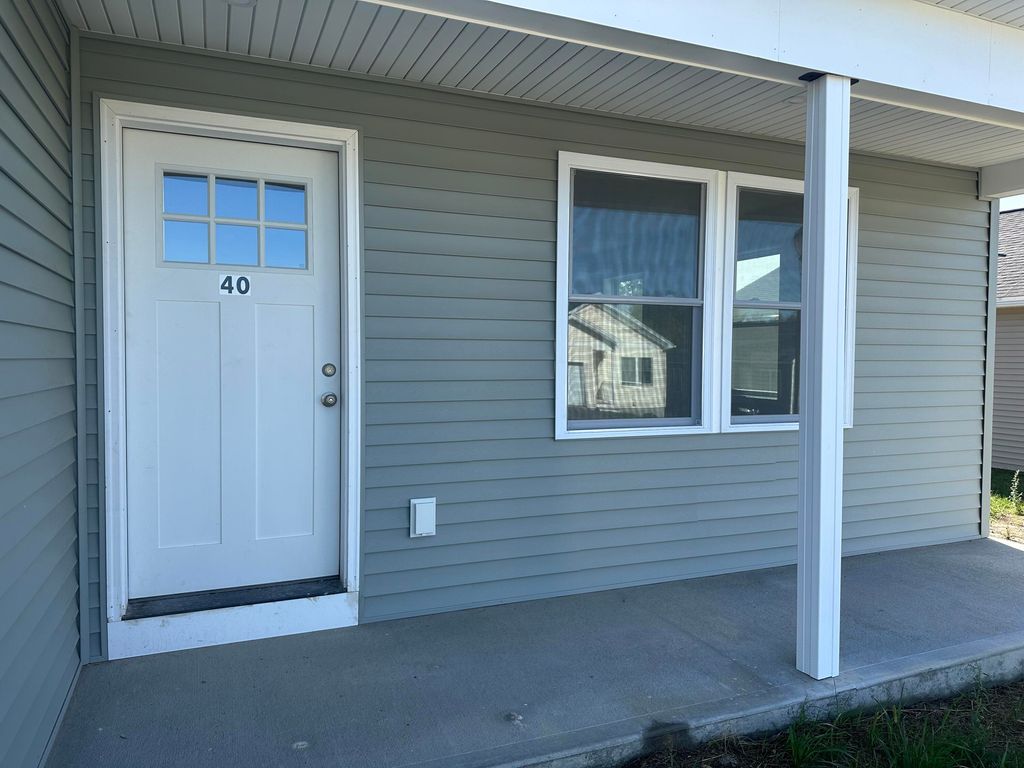 Photo of 40 Village Circle, Augusta, ME 04330 (MLS # 1637853)