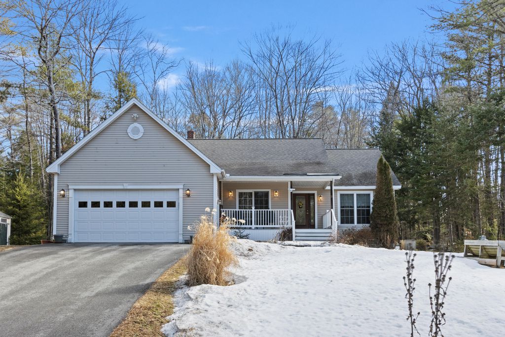 Photo of 11 Merrill Drive Dr, Harrison, ME 04040 (MLS # 1655560)