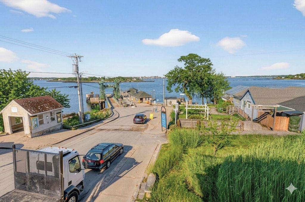 Photo of 14 Welch Street #1 and 2, Portland, ME 04108 (MLS # 1655998)