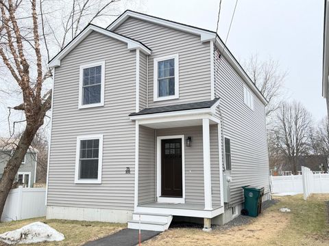 Photo of 75 Maple Street #101, Saco, ME 04072 (MLS # 1654316)