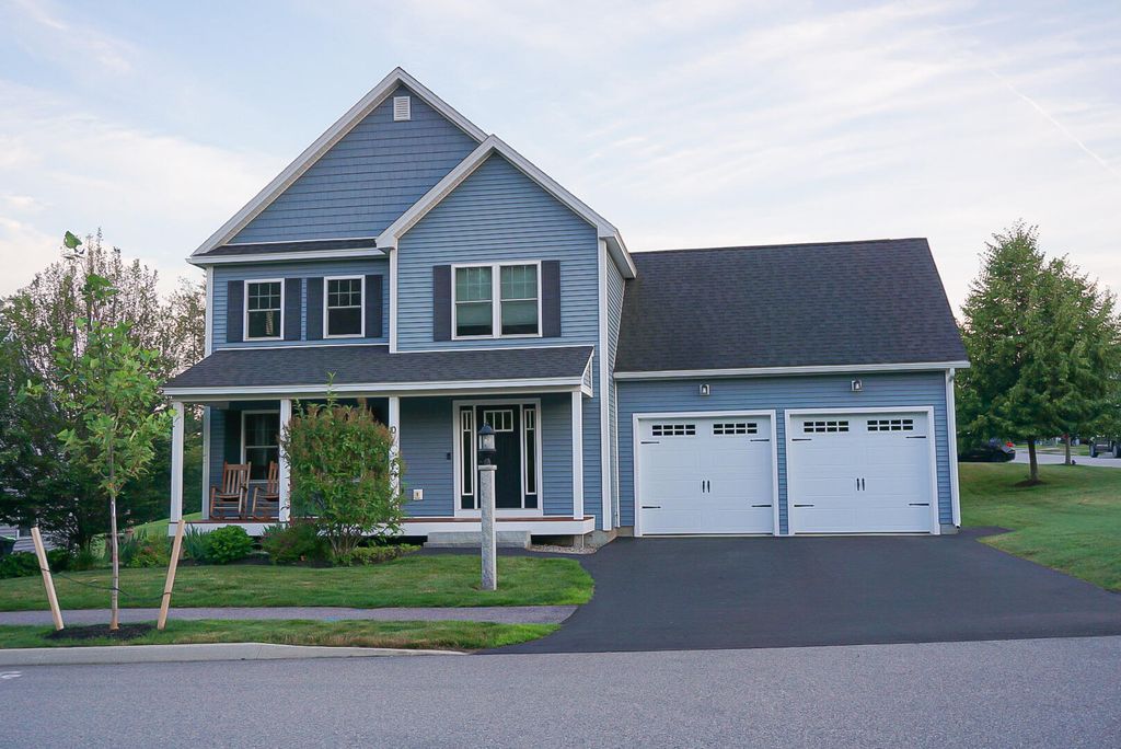 Photo of 10 Casco Bay Drive, Cumberland, ME 04110 (MLS # 1640484)