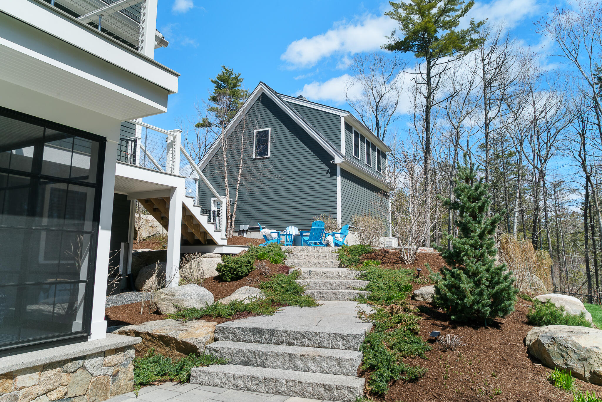 York, Maine, 03902, United States, 4 Bedrooms Bedrooms, ,5 BathroomsBathrooms,Residential,Active,2045537