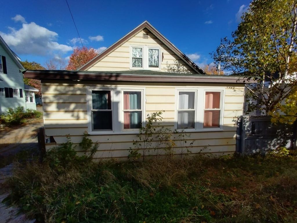 Photo of 472 Aroostook Avenue, Millinocket, ME 04462 (MLS # 1640813)