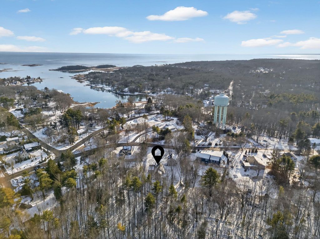 Photo of 142 Main Street, Kennebunkport, ME 04046 (MLS # 1649321)