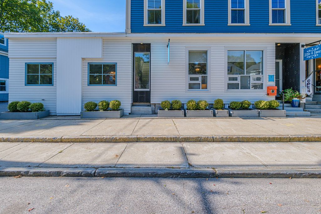 Photo of 90 Main Street, Yarmouth, ME 04096 (MLS # 1639270)