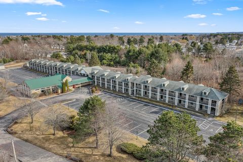 Photo of 733 Post Road #222, Wells, ME 04090 (MLS # 1656205)