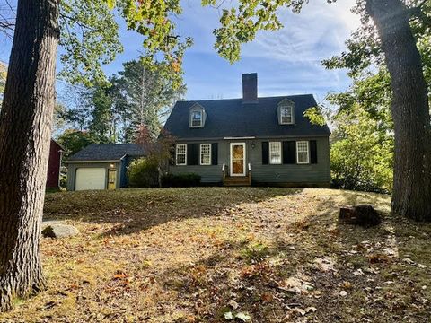 Photo of 122 Mayflower Hill Drive, Waterville, ME 04901 (MLS # 1640901)