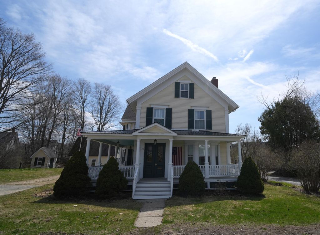 Photo of 129 Main Street, Houlton, ME 04730 (MLS # 1660913)