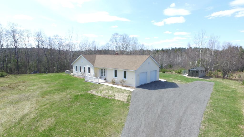 Photo of 701 U.S. 202, Monmouth, ME 04265 (MLS # 1659740)