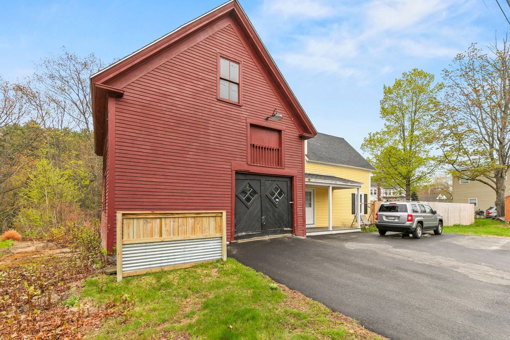 Photo of 276 Gamage Avenue, Auburn, ME 04210 (MLS # 1662264)