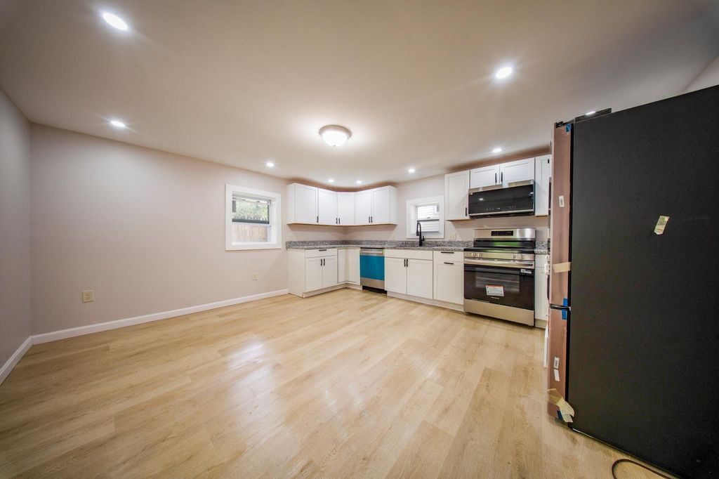 Photo of 71 Pearl Street, Bath, ME 04530 (MLS # 1638248)