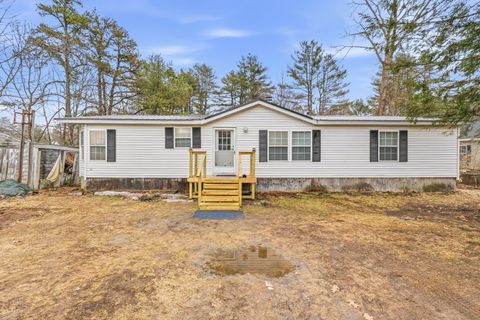 Photo of 367 River Road, Topsham, ME 04086 (MLS # 1656148)