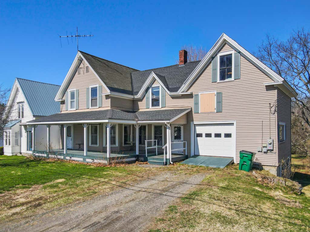 Photo of 17 Grange Street, Dover-Foxcroft, ME 04426 (MLS # 1660013)