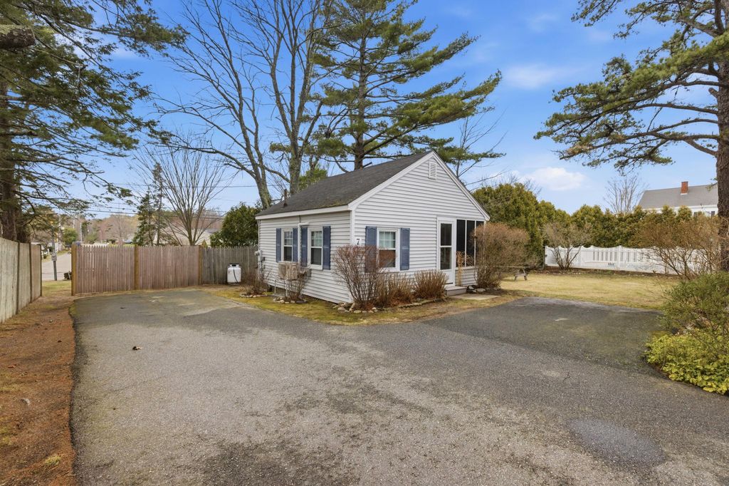 Photo of 1413 Post Road #7, Wells, ME 04090 (MLS # 1657831)