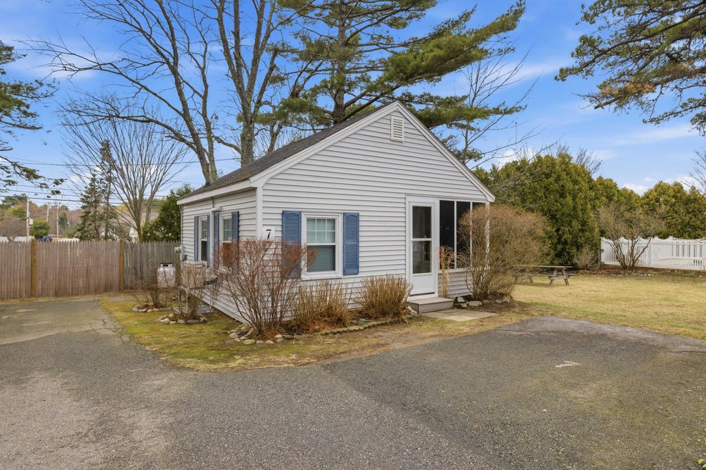 Photo of 1413 Post Road #7, Wells, ME 04090 (MLS # 1657831)