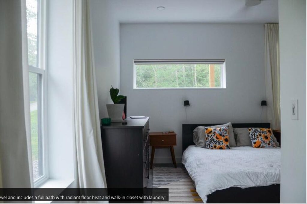 Photo of 1 Cairn Hill Road, Bowdoinham, ME 04008 (MLS # 1655318)