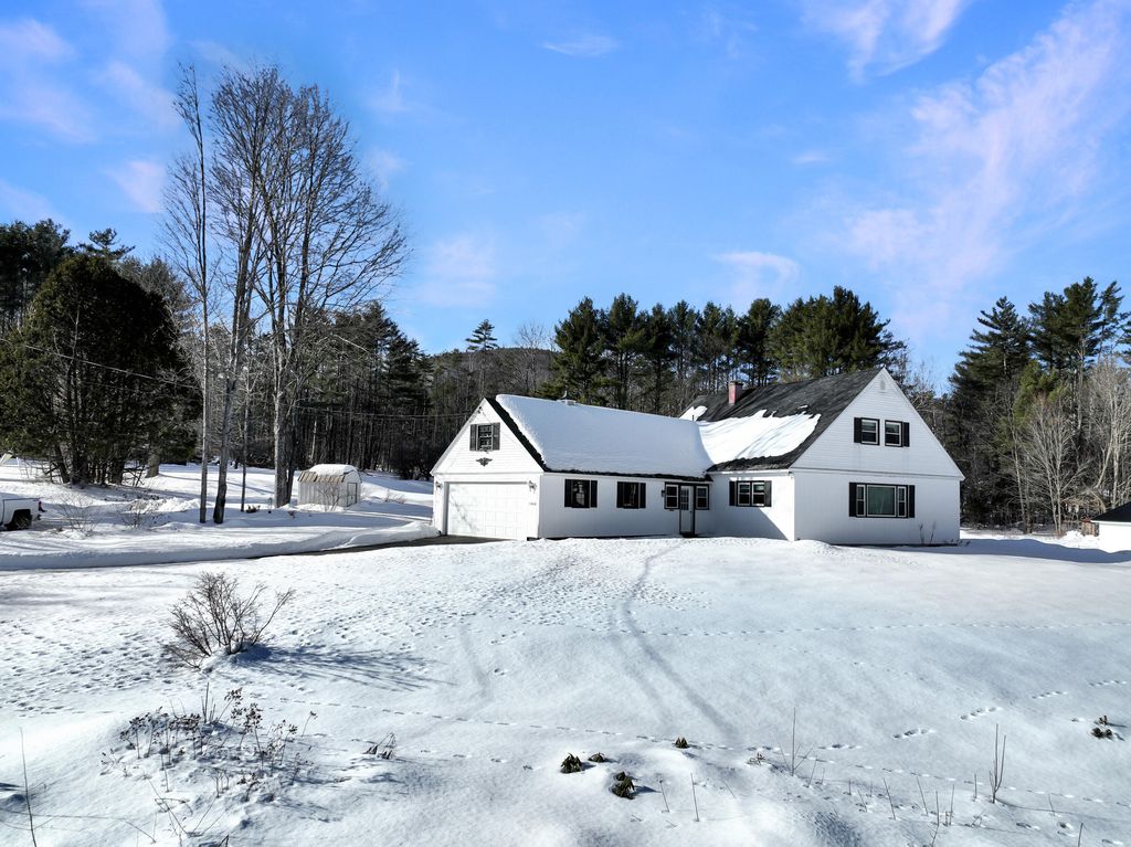 Photo of 1060 US RT 2, Rumford, ME 04276 (MLS # 1582091)